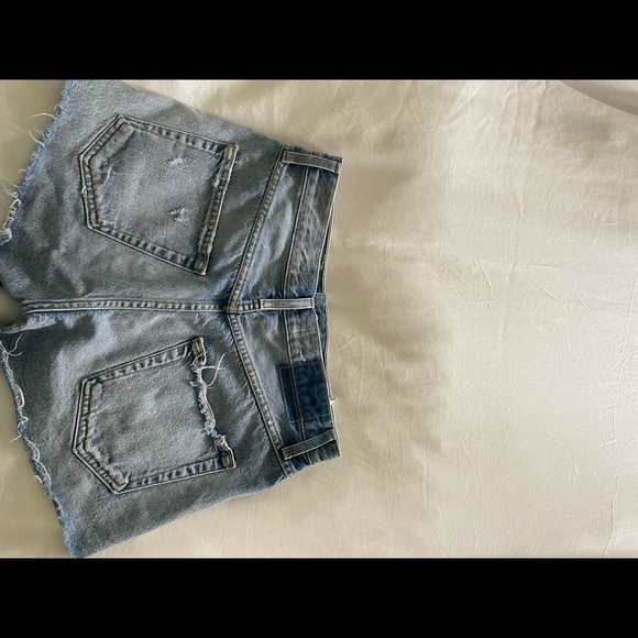 AMO Denim shorts - Picture 2 of 4